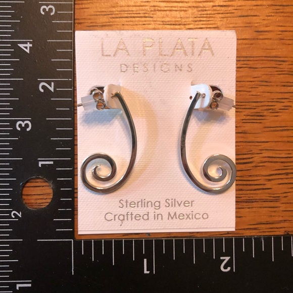 La Plata Silver Earrings - Picture 4 of 4